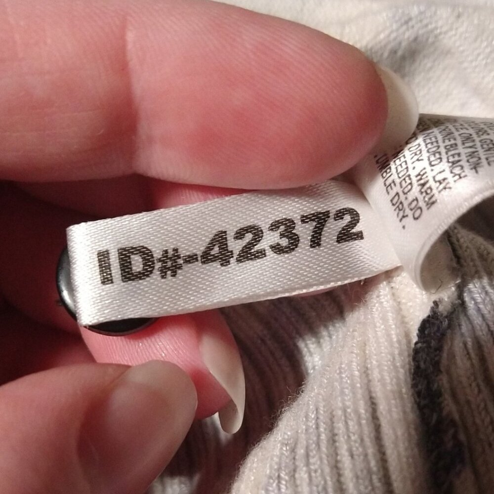 Express Design Studio Patterned Cardigan - Picture 9 of 9